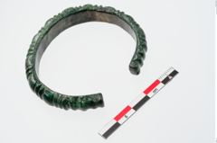 Foto von Bronzeperlarmreif (NHMW-PRAE-024358)